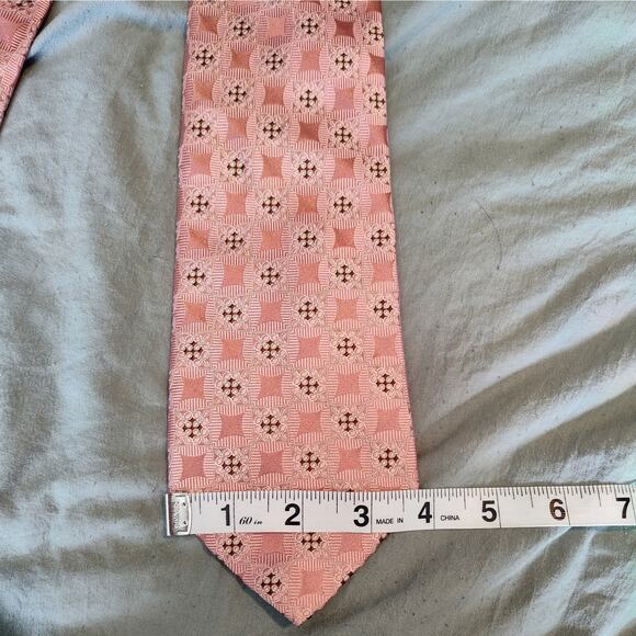 Daniel Cremieux Handmade‎ 100% Silk Neck Tie Pink 60x3.75 Made in USA - Picture 4 of 7